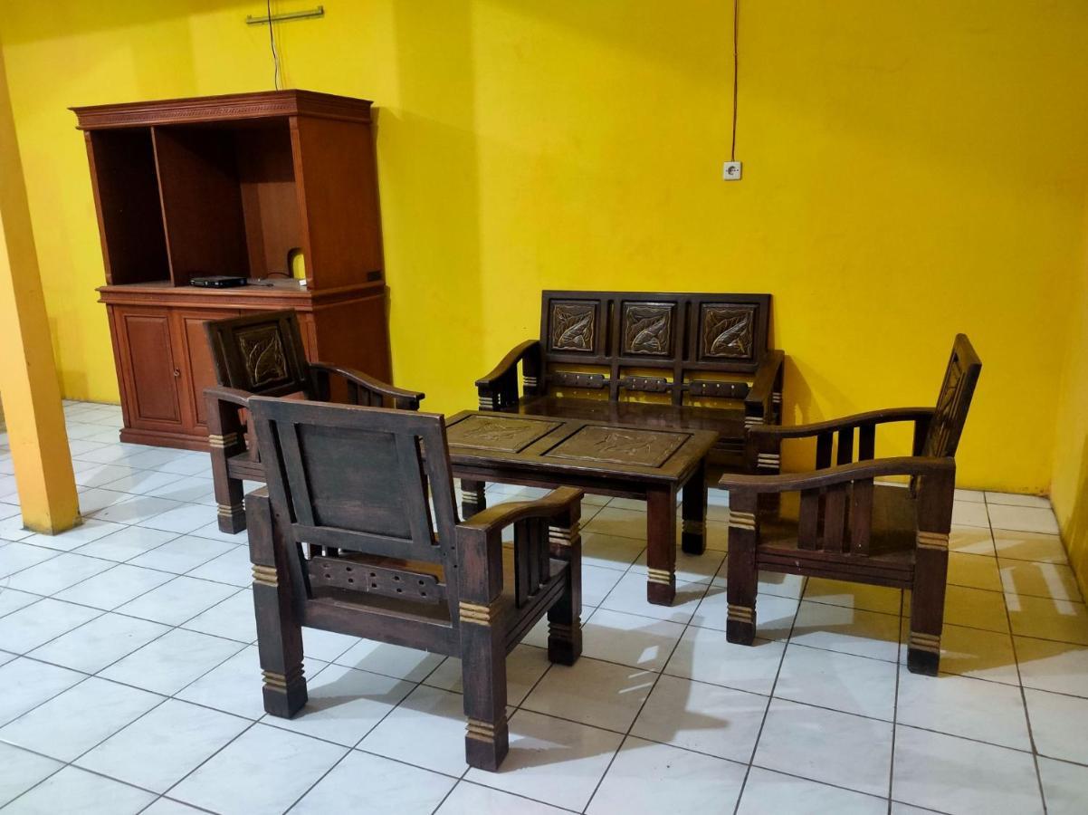Hotel Dirgantara Parakan  Luaran gambar