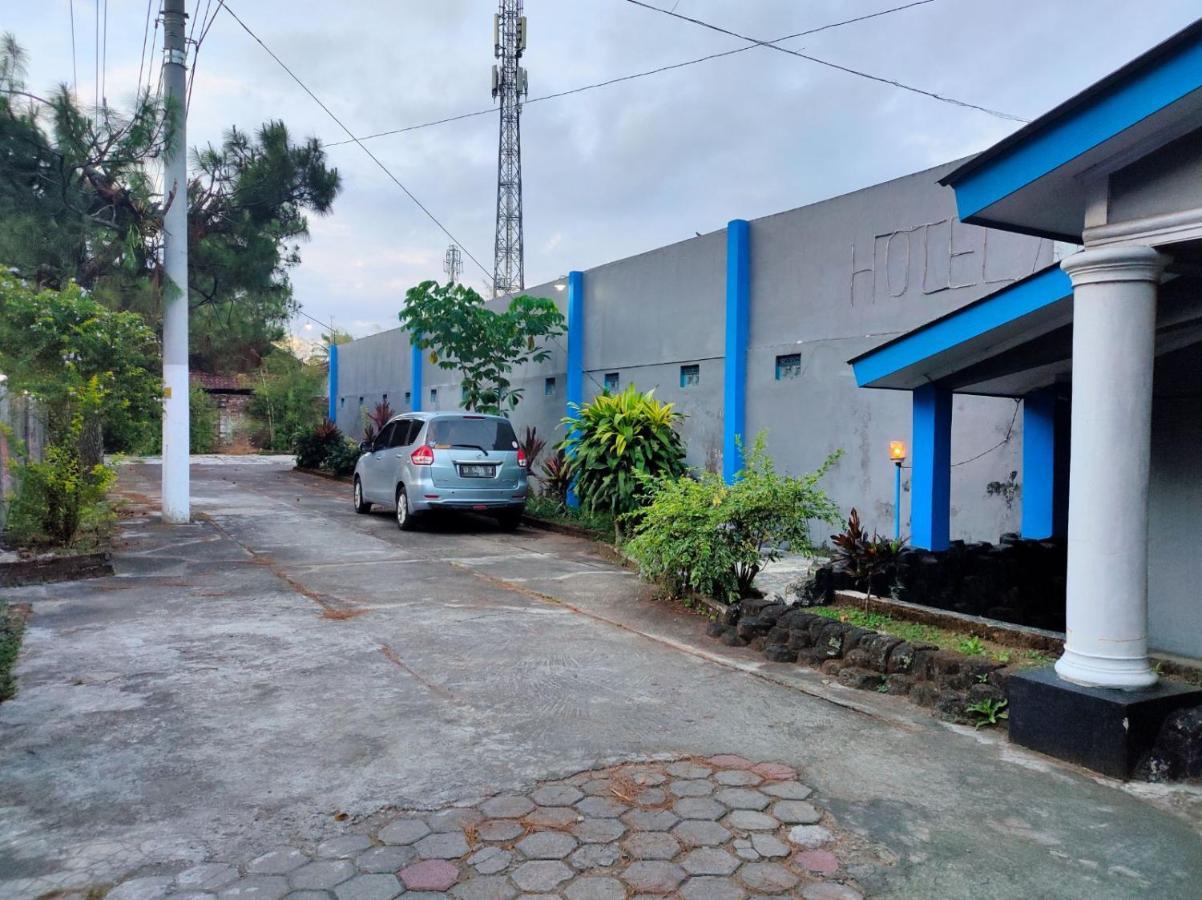 Hotel Dirgantara Parakan  Luaran gambar