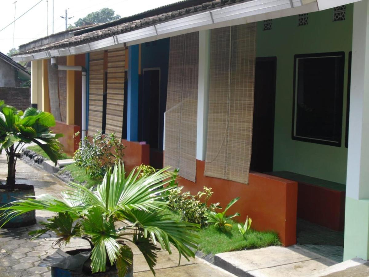 Hotel Dirgantara Parakan  Luaran gambar