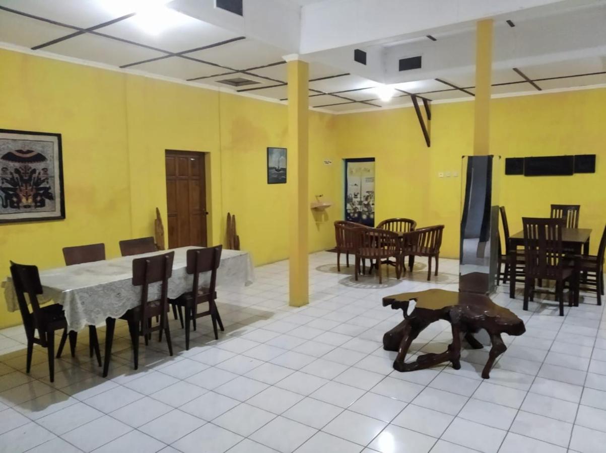 Hotel Dirgantara Parakan  Luaran gambar